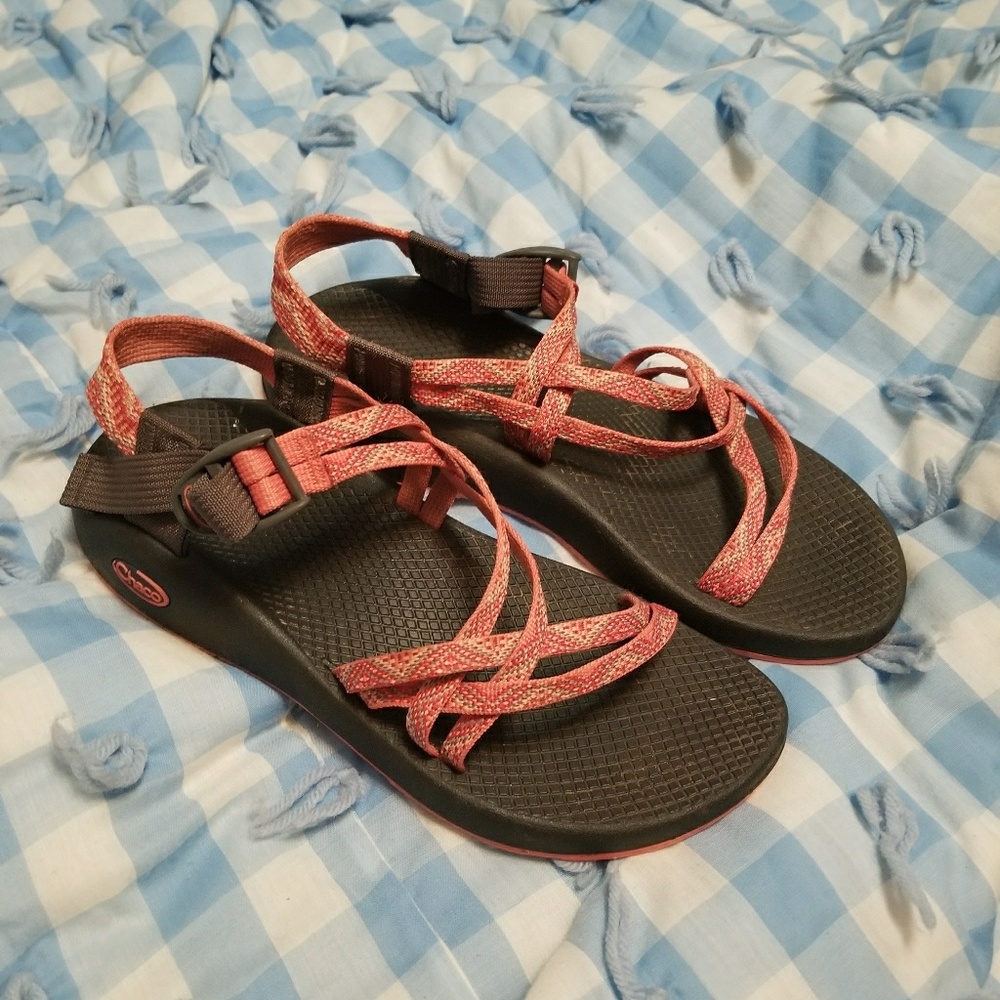 Women's Vibram Chacos sz 9